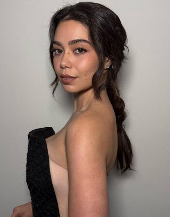 Full leaked Auli i cravalho private onlyfans photo