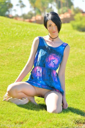 Full leaked Aura ivy private onlyfans photo