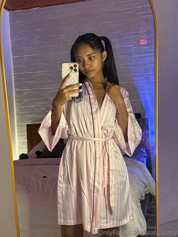 Full leaked Aura xx private onlyfans photo