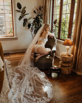 Full leaked Auralovesyou private onlyfans photo