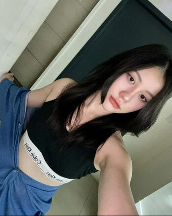 Full leaked Aurelia vizal page private onlyfans photo