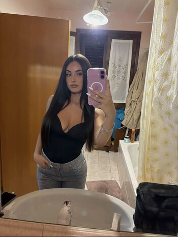 Full leaked Auri urso private onlyfans photo