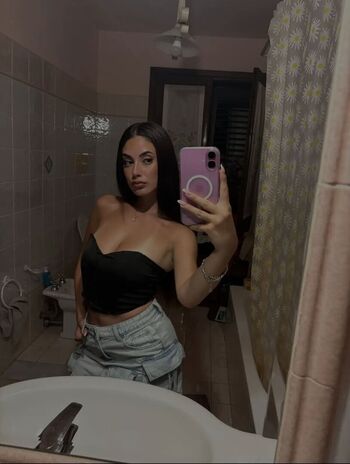 Full leaked Auri urso private onlyfans photo