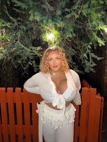 Full leaked Aurorao private onlyfans photo