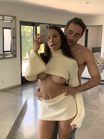 Full leaked Autumn falls page private onlyfans photo