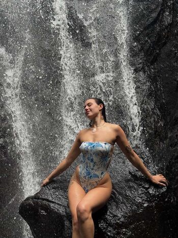 Full leaked Ava hirons private onlyfans photo