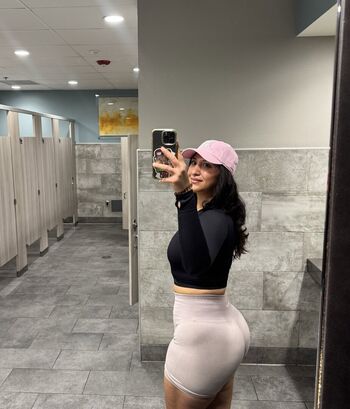 Full leaked Avaceli private onlyfans photo