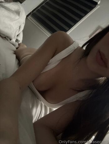 Full leaked Avameww private onlyfans photo