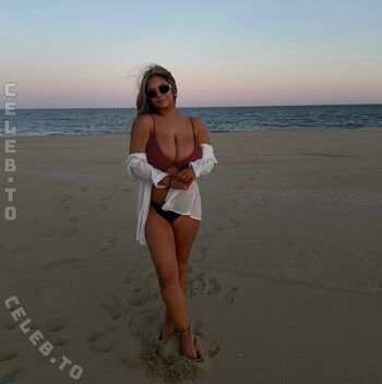 Full leaked Avaschillaci private onlyfans photo