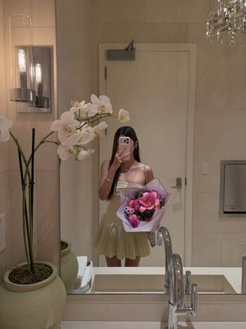 Full leaked Avasuun private onlyfans photo