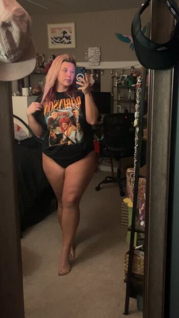 Full leaked Averageallison page private onlyfans photo