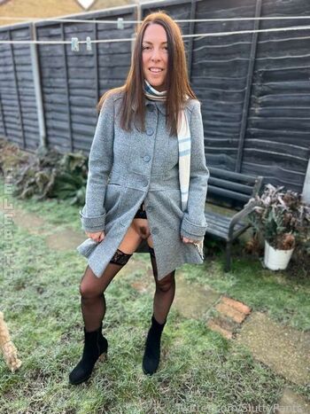 Full leaked Averageukmum private onlyfans photo