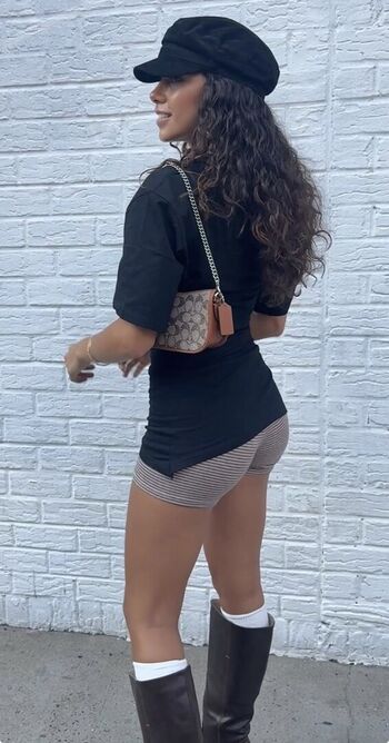 Full leaked Avery gilmore private onlyfans photo