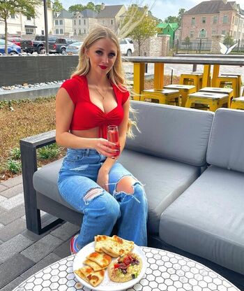 Full leaked Avery linhart private onlyfans photo
