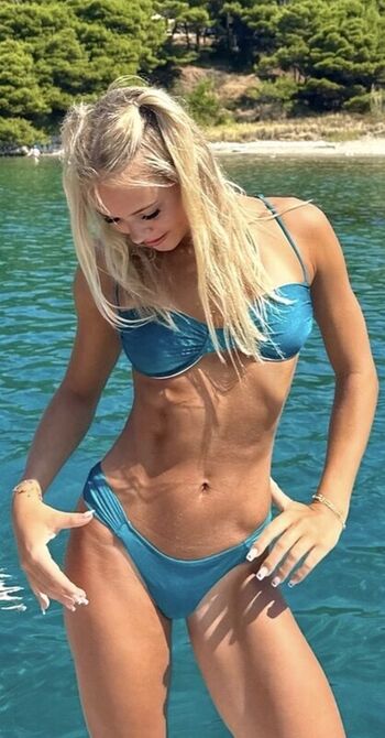 Full leaked Avery worobel private onlyfans photo