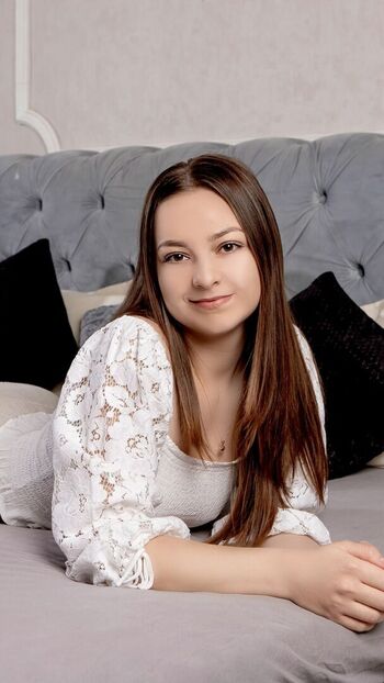 Full leaked Averygrace private onlyfans photo