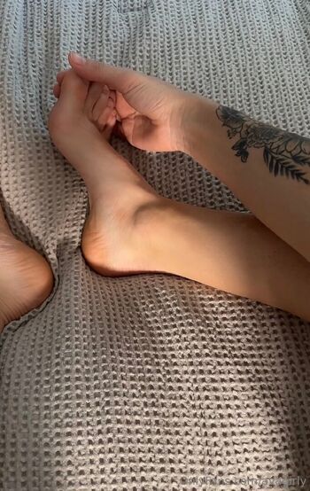 Full leaked Avesfree private onlyfans photo