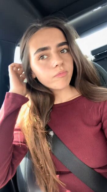 Full leaked Avia butler page private onlyfans photo