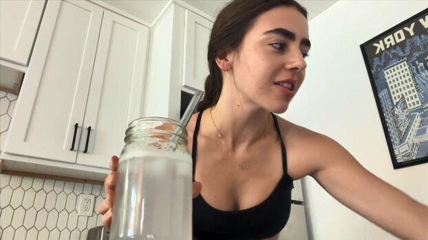 Full leaked Avia butler page private onlyfans photo