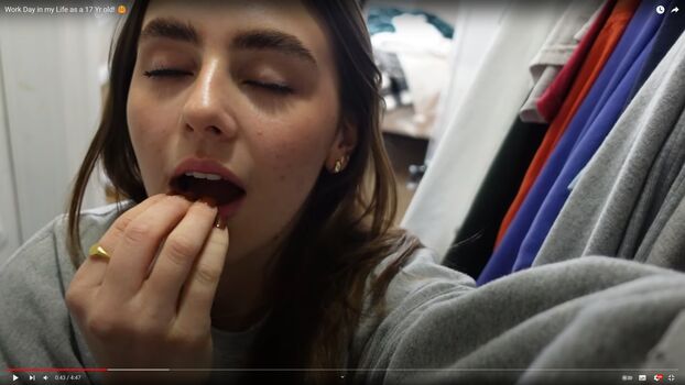 Full leaked Avia shaytards private onlyfans photo