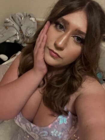 Full leaked Aviannanemback private onlyfans photo