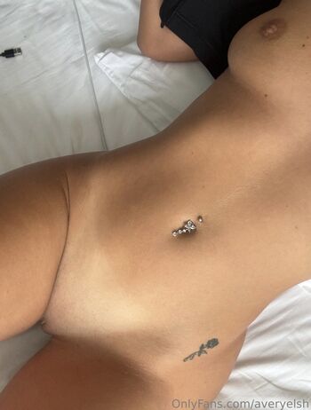 Full leaked Aviezhou private onlyfans photo