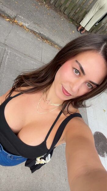 Full leaked Avirginwhocxntdrive private onlyfans photo