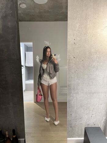 Full leaked Avirginwhocxntdrive private onlyfans photo