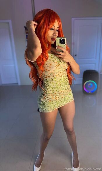 Full leaked Avislovee private onlyfans photo