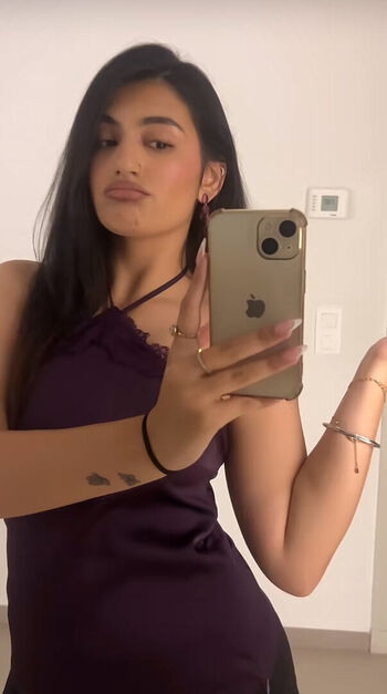 Full leaked Avneet kaur private onlyfans photo