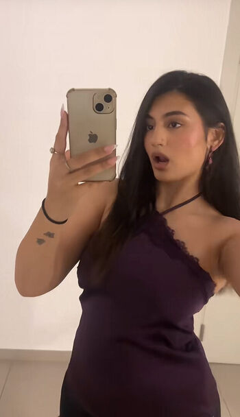 Full leaked Avneet kaur private onlyfans photo