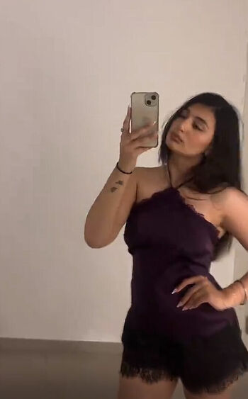 Full leaked Avneet kaur private onlyfans photo