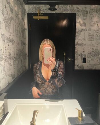 Full leaked Avnoguera private onlyfans photo