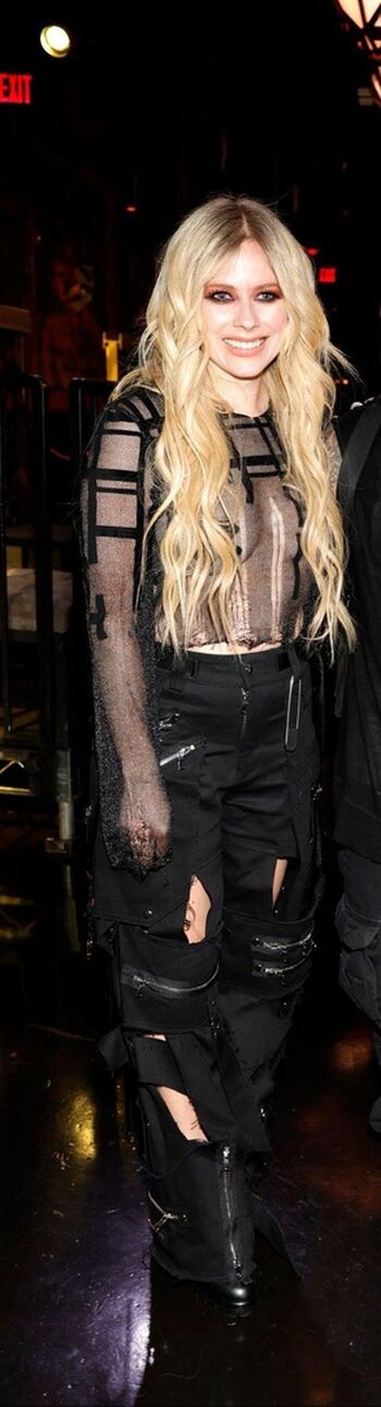 Full leaked Avril lavigne private onlyfans photo