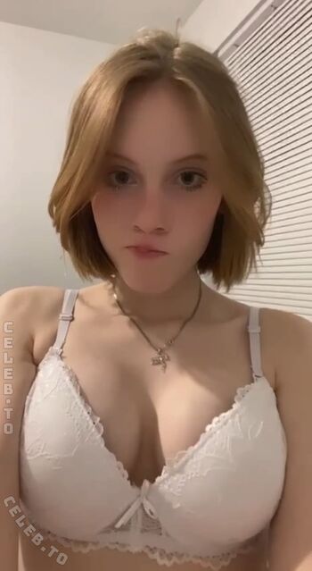 Full leaked Avrrorka private onlyfans photo