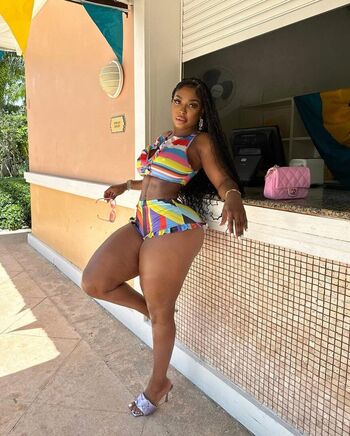 Full leaked Ayesha howard private onlyfans photo