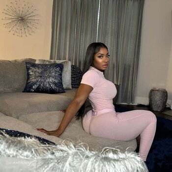 Full leaked Ayesha howard private onlyfans photo