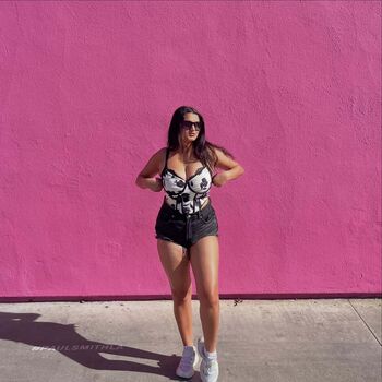 Full leaked Ayushaaaa private onlyfans photo