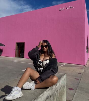 Full leaked Ayushaaaa private onlyfans photo