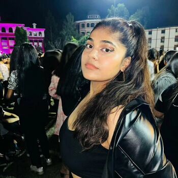 Full leaked Ayushi bhardwaj page private onlyfans photo