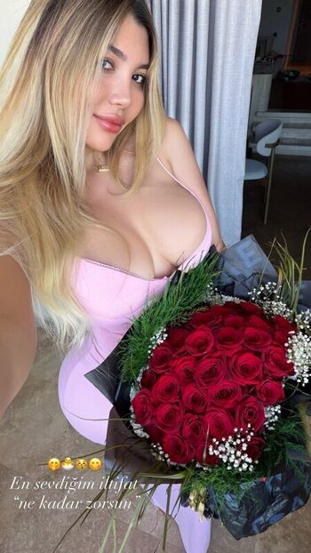 Full leaked Ayysee page private onlyfans photo