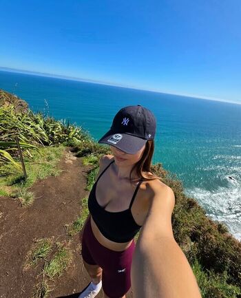 Full leaked Aziaa private onlyfans photo