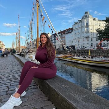 Full leaked Azra kameric private onlyfans photo