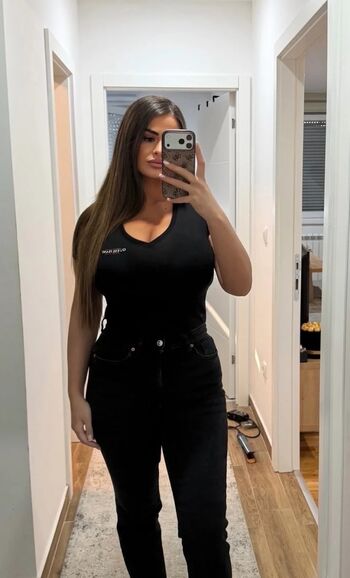 Full leaked Azra kameric private onlyfans photo