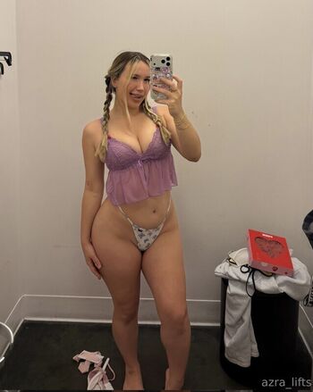 Full leaked Azra lifts private onlyfans photo
