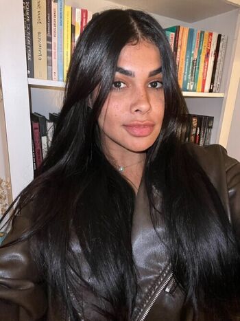 Full leaked Babilaranjinha private onlyfans photo