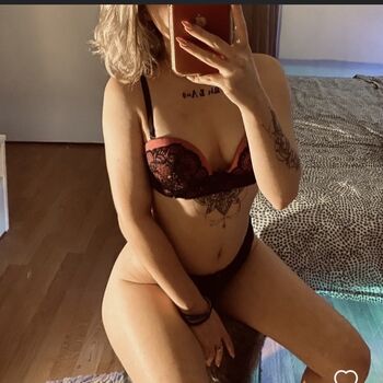 Full leaked Babyclo private onlyfans photo