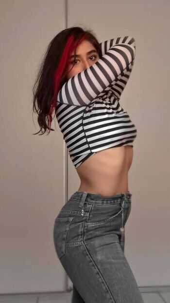 Full leaked Babynhoauwu private onlyfans photo