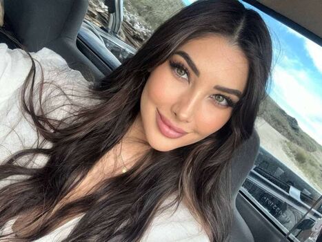 Full leaked Babyylinnx private onlyfans photo