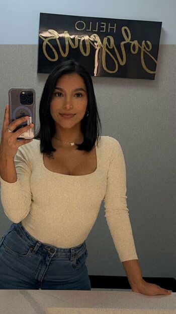 Full leaked Baddiebrii private onlyfans photo